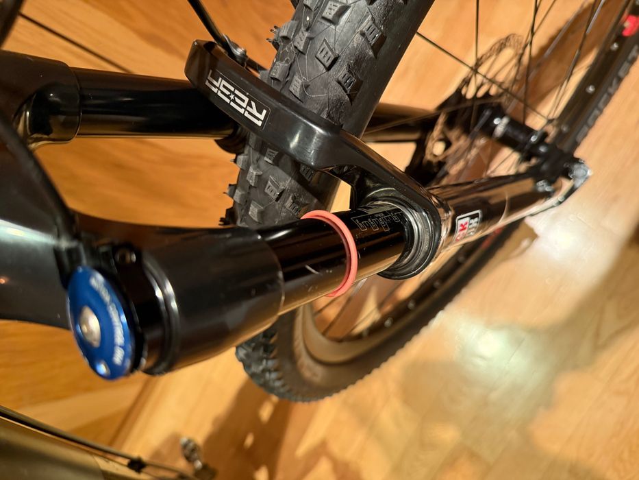 Bicicleta de BTT em Carbono, CUBE 29”