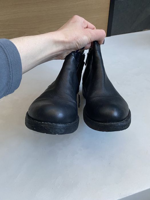 Шкіряні черевики челсі Clarks.
