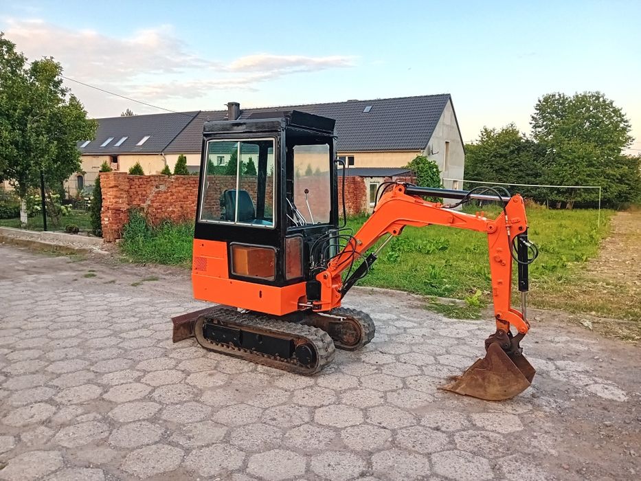 Minikoparka Nissan 1500kg Brutto 3 łyżki Jcb Schaeff bobcat