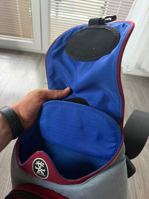 Trekkingowa Pojemna Praktyczna Wygodna Torba na ramię Nerka Crumpler