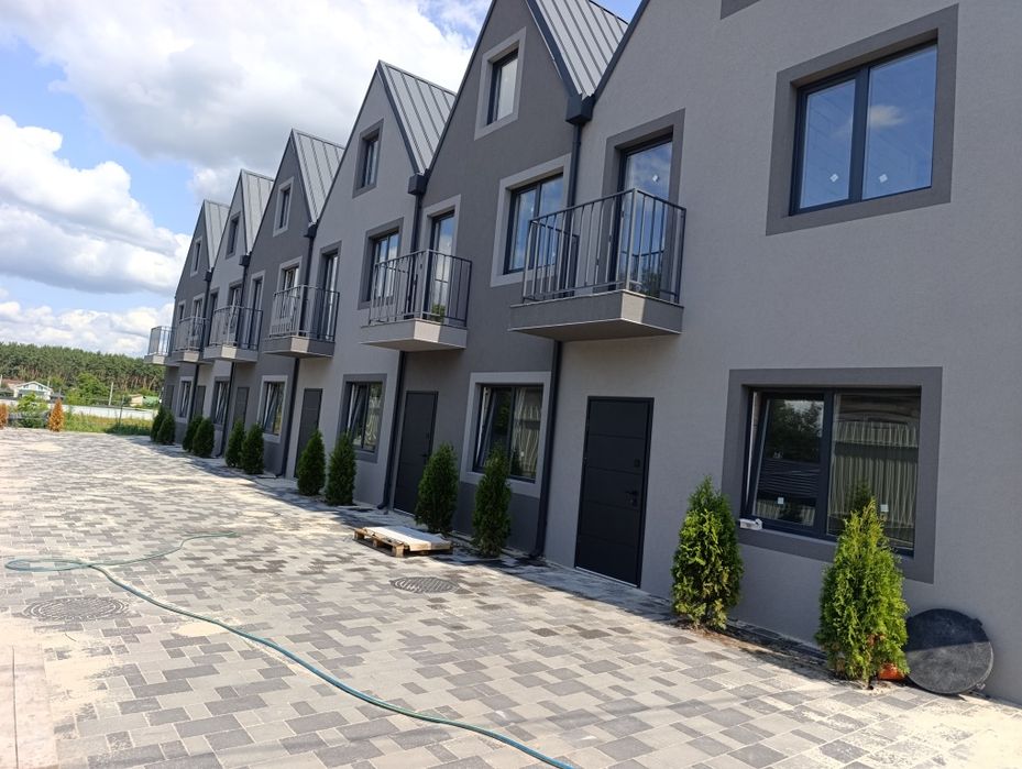 Краща  пропозиції!!Продаж 3-поверхового Таунхауса, с. Білогородка

Про