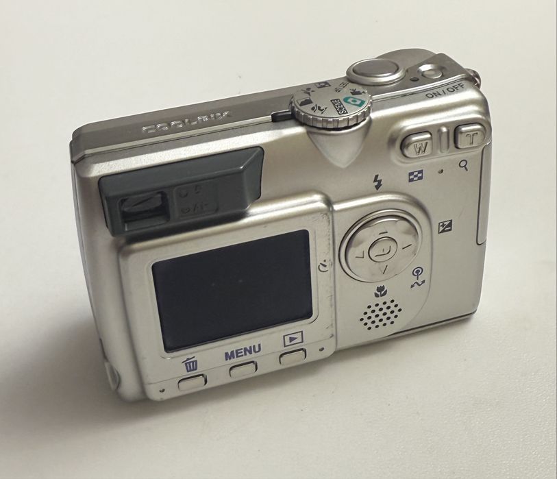 Nikon Coolpix 4200 stary aparat cyfrowy