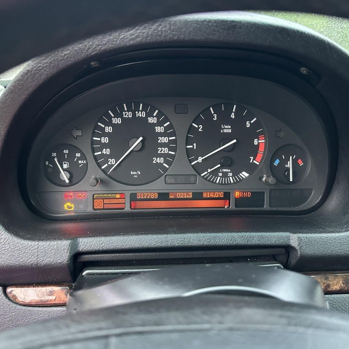 Продам BMW X5 E53 2003