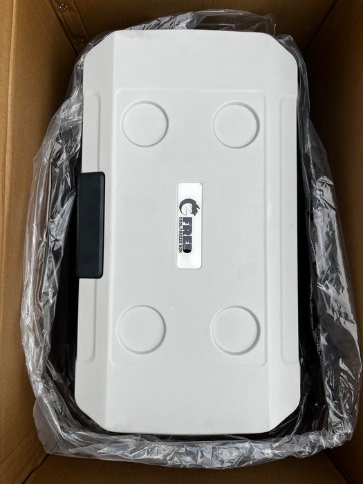 Posiadam lodówkę przenośna nową