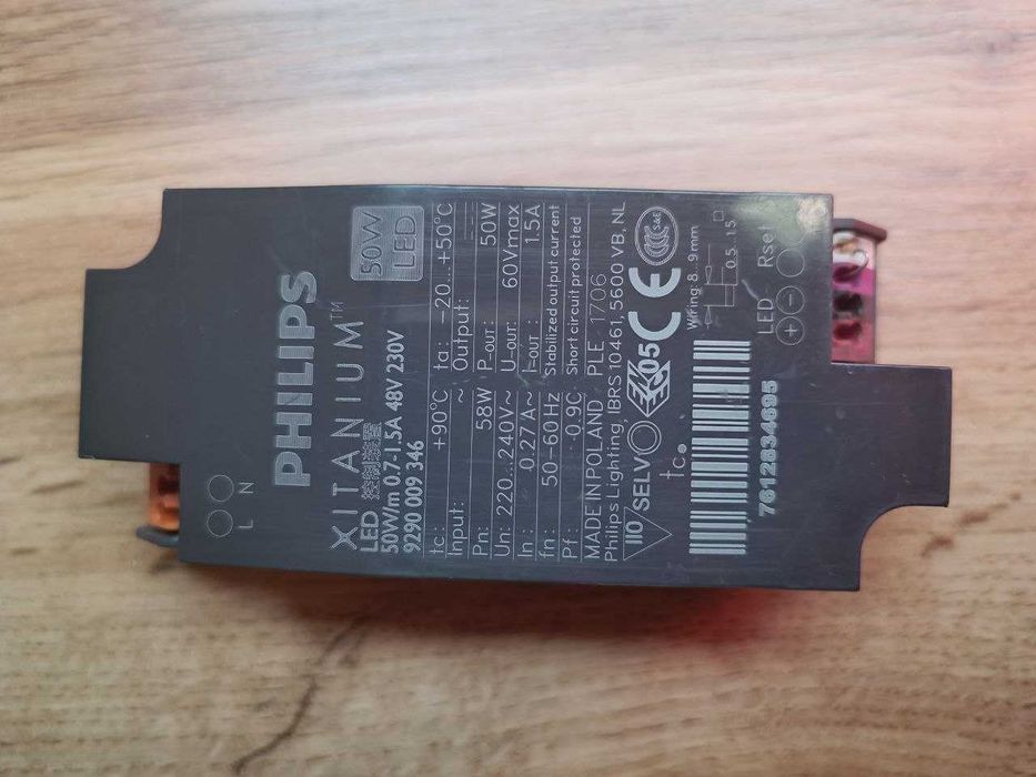 ЛЕД драйвер PHILIPS Xitanium 23W,32W/m0.7A ,34W/m0.8A,48W,50W
