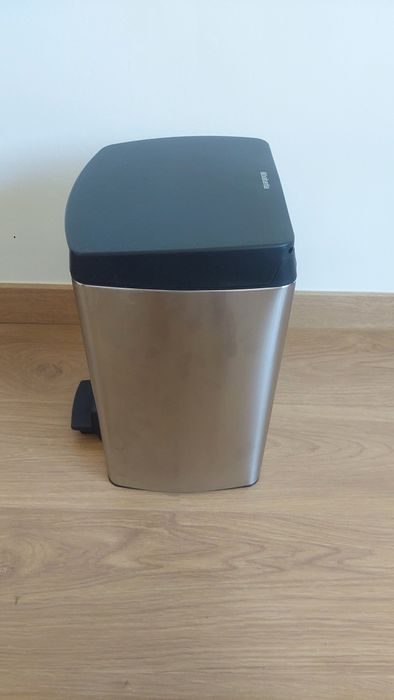 Balde de lixo com pedal 10-12L Brabantia