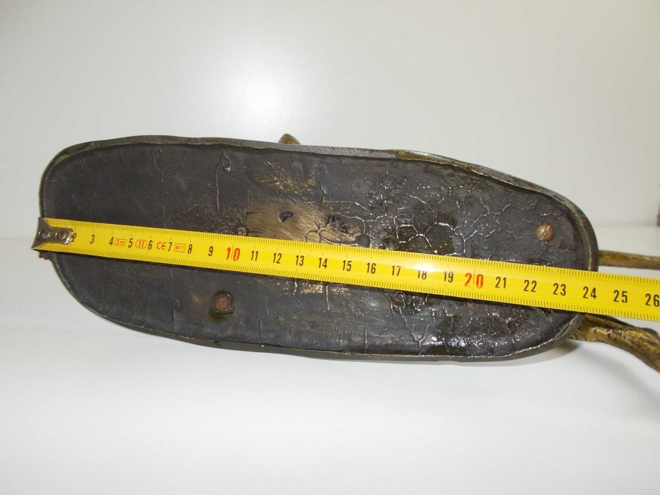 Figura Escultura de Cão em Bronze. Peso 2,5kg.