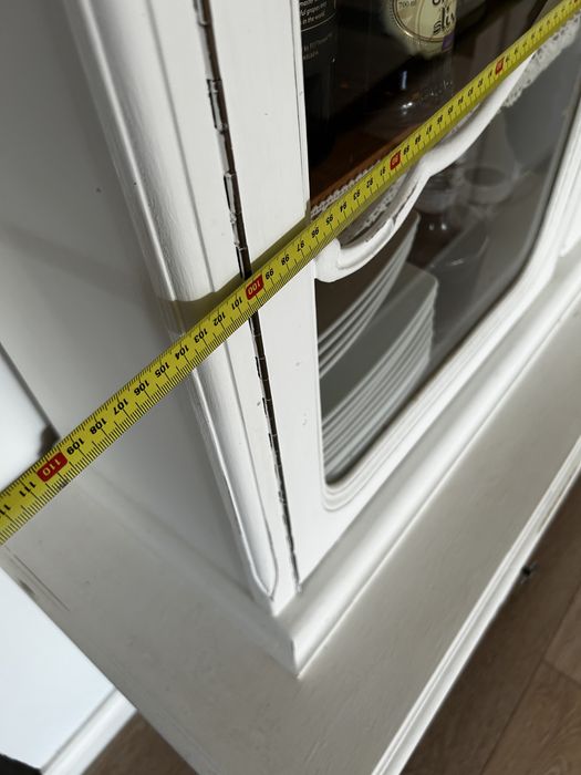 Kredens do kuchni, salonu.