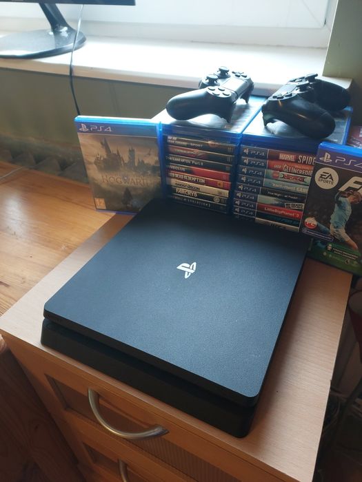 Playstation 4 Slim Ps4. Stan idealny. Pad, gry Gdańsk Śródmieście • OLX.pl