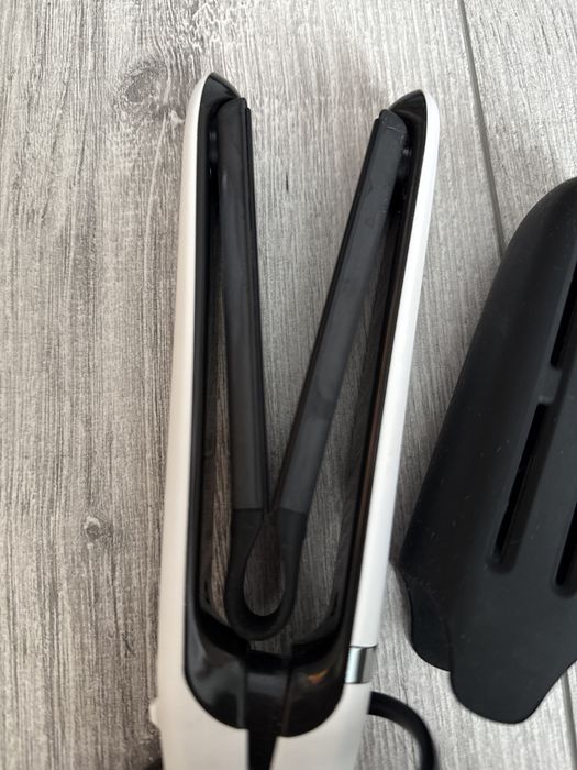 Випрамляч для волосся Remington S7412