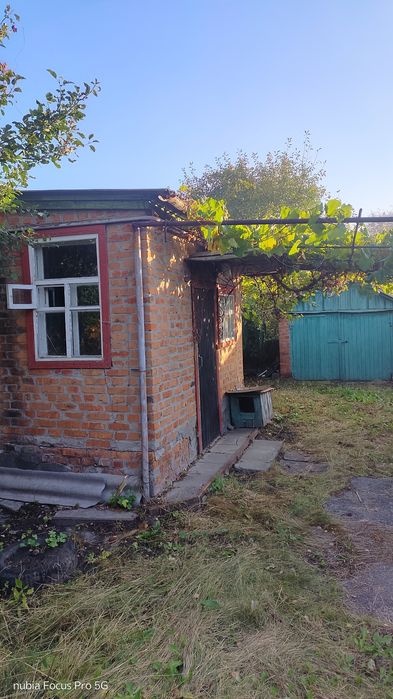 Продається 1/2 частина будинку, Полтавська 149,кв.2,без ремонту місто Берестин