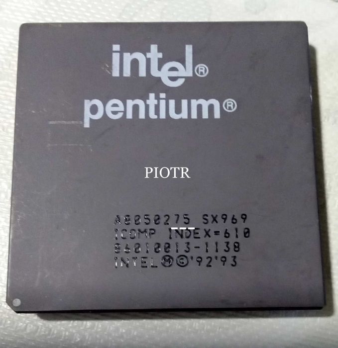 Trzy sprawne procesory Intel Pentium 75,120 i 166MMX