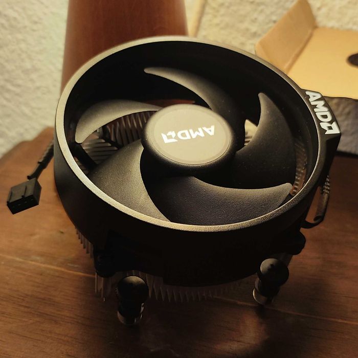 Cooler para Processador AMD Wraith Stealth (92 mm), para socket AM4