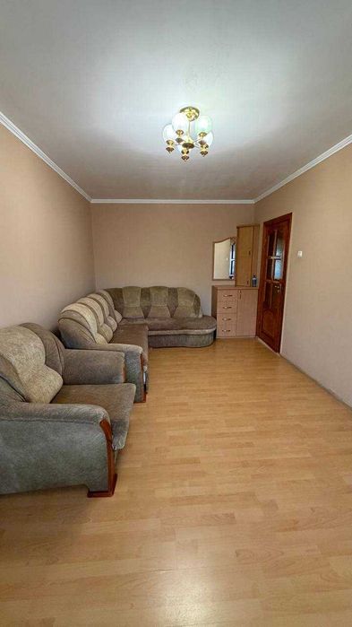 Продам 2-кімнатну квартиру в хорошому стані.