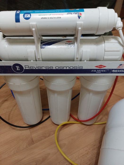 Фильтр для воды (бренд в рекламе не нуждается)