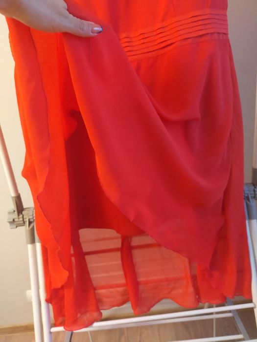 Sukienka czerwona wieczorowa 50