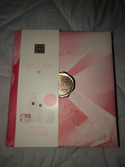 Набір Rituals The Ritual of Sakura M, новий
