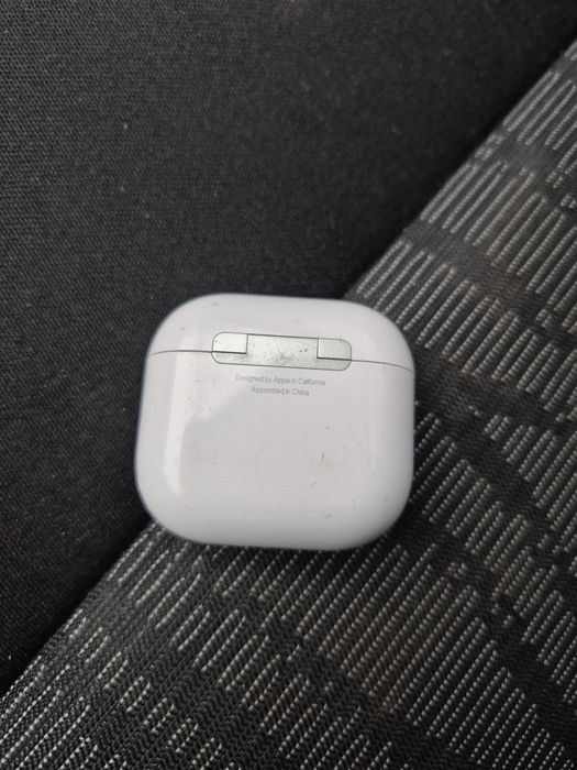 Кейс навушників Air Pods