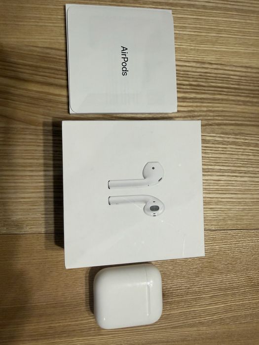 Apple Airpods 2