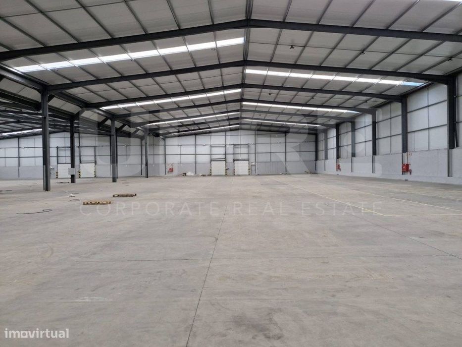 Armazém Logístico | ARRENDA | Aveiro (ZI Esgueira)