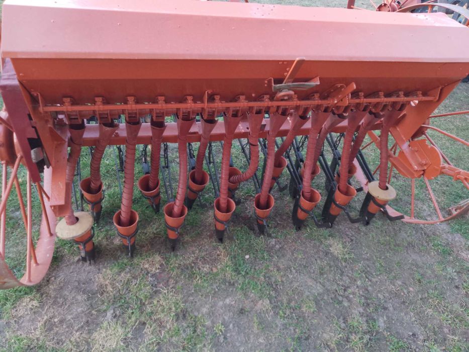 Сівалка 15 лійок