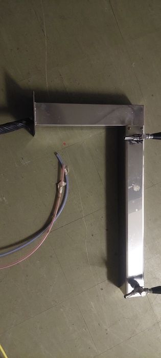 Torre de cerveja lateral