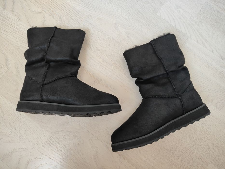 Нові! Жіночі уггі  Skechers
