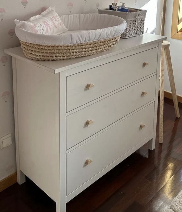 Comoda hemnes 3 gavetas