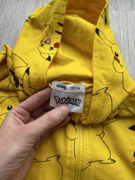 Bluza pokemon pikachu z kapturem rozsuwana