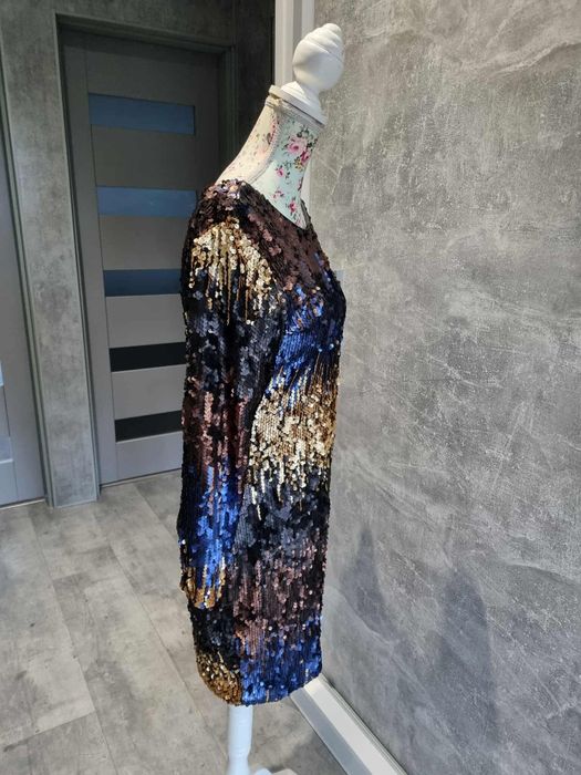 Sukienka z cekinami rozmiar M 38 Vinceotto