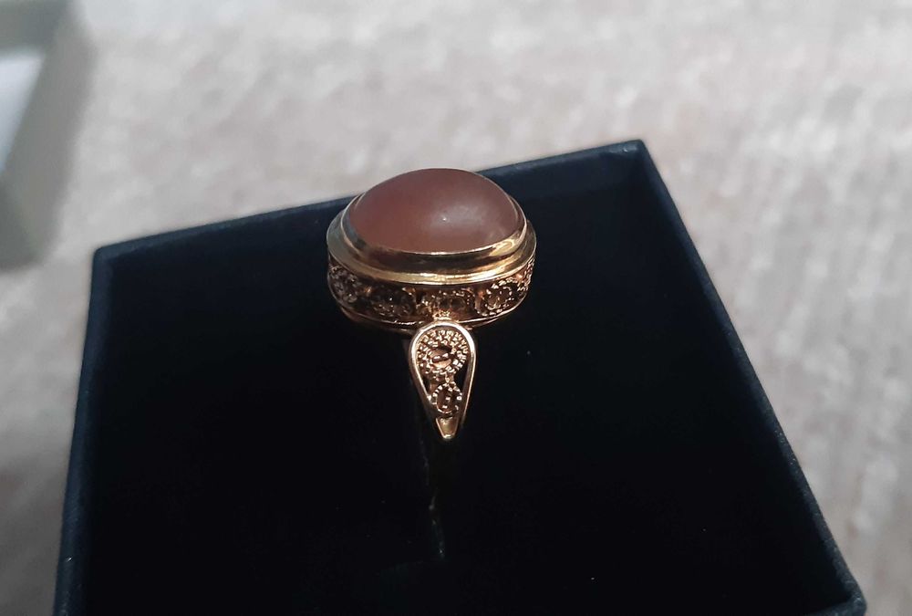 Piękny złoty pierścionek Imago Artis filigran.