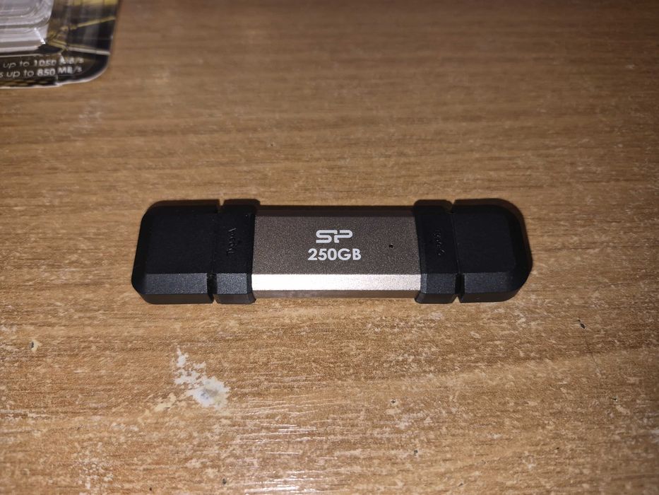 USB SSD Silicon Power DS72 250 Гб