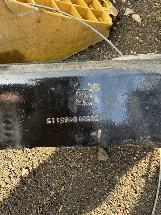 Zwrotnica prawa g20 g21 zawieszenie tył