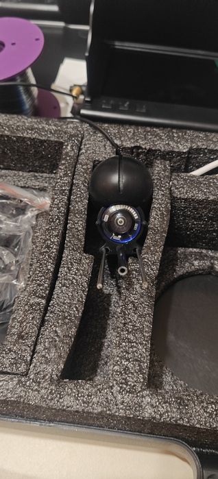 Підводна камера з дисплеєм