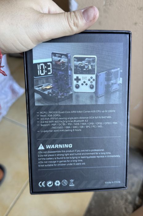 Consola Retrocase com + de 700 jogos