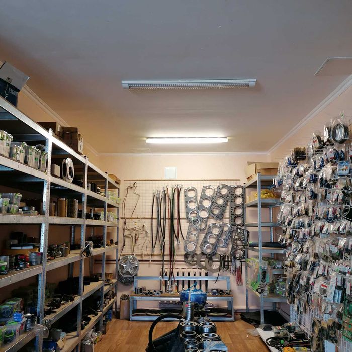 Продам  виробничо складськi примiщення Пр-т Миру 243. м.Чернiгiв