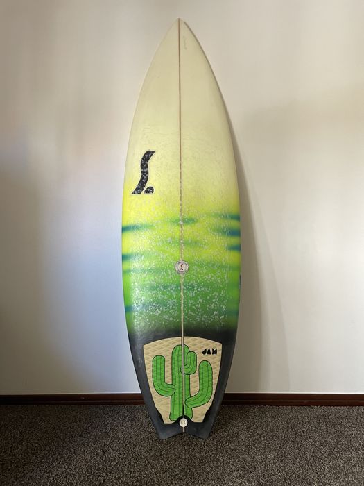 Prancha  Epoxy Semente 6’2 EPS “epoxy” Nova