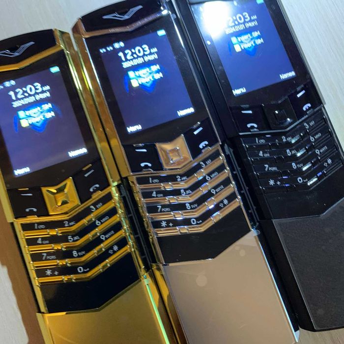 Продам Новий Телефон Vertu V888 Pro Slider Phone MT6261 GSM 2G.