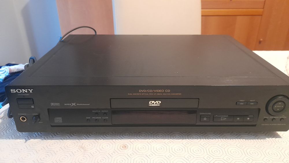 Leitor CD / DVD Sony DVP-S300 Vintage (A funcionar + Comando)