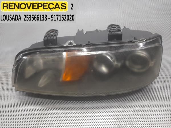 Ótica / farol esquerda FIAT Punto (188_)