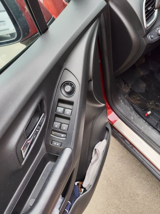 Шевроле     тракс