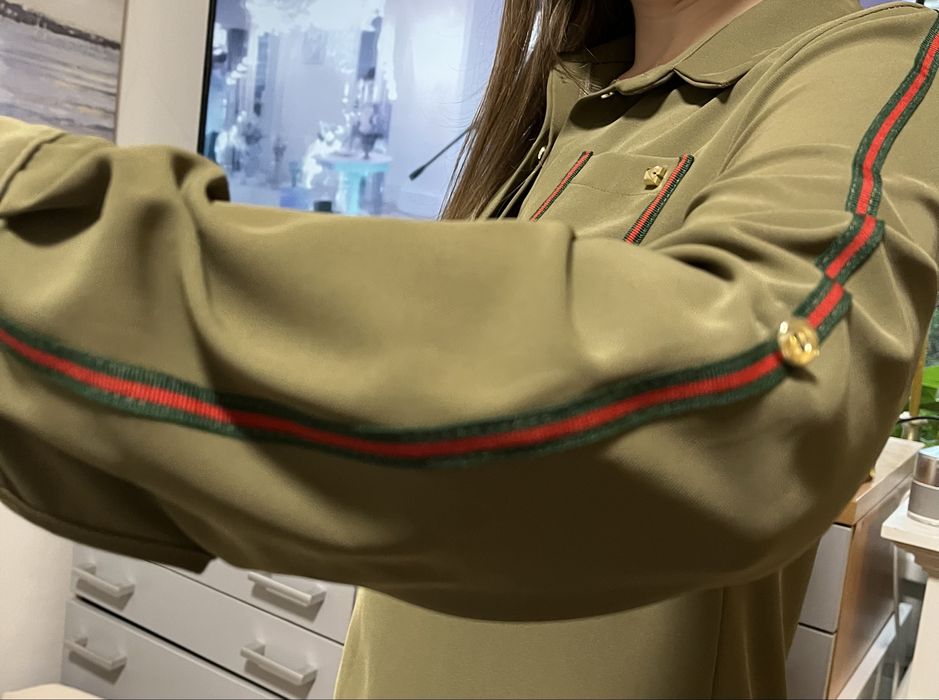 Продам дуже гарну легеньку сукню