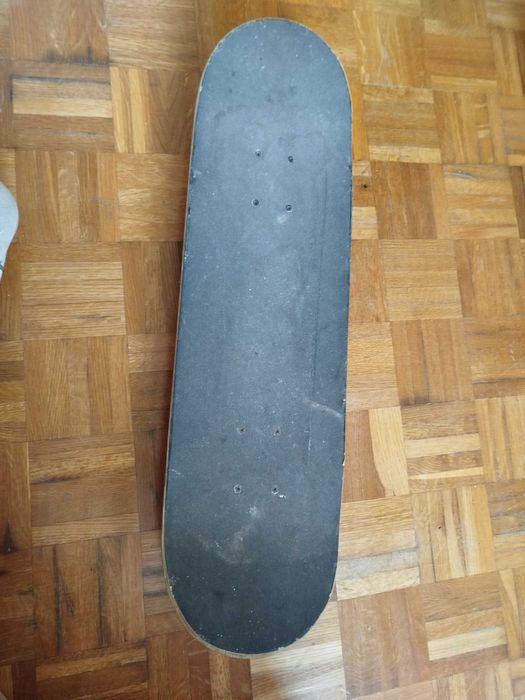 Skate básico de criança.