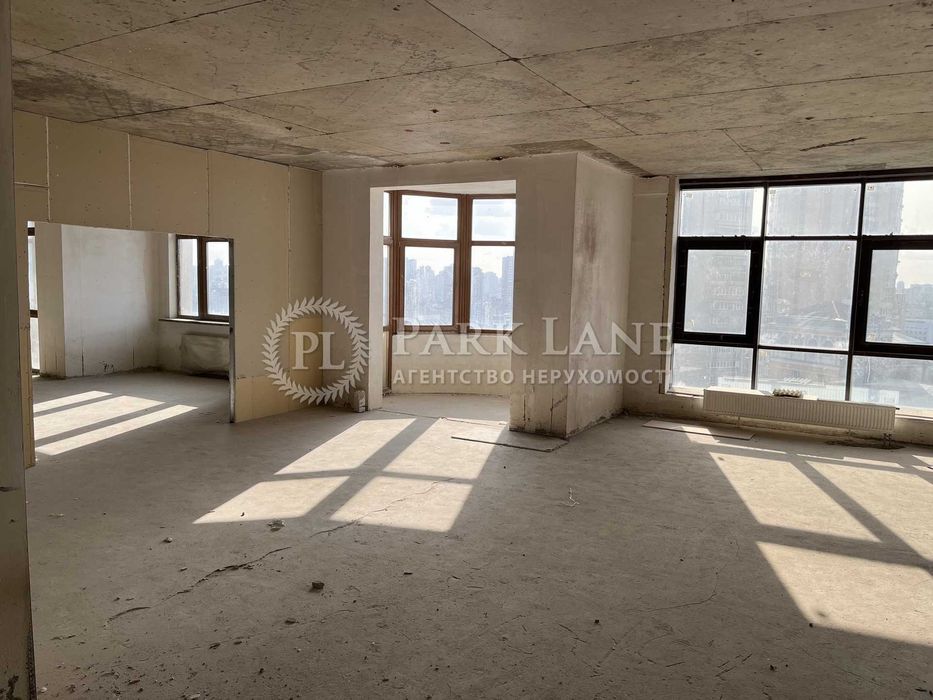 Без %.Квартира на весь поверх+2 паркомісця, Богдана Хмельницького 58