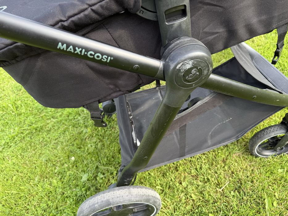 Wozek Maxi Cosi Zelia3 + adaptery do fotelika samochodowego