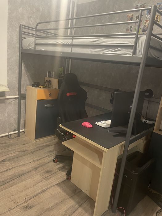Łóżko na antresoli Ikea