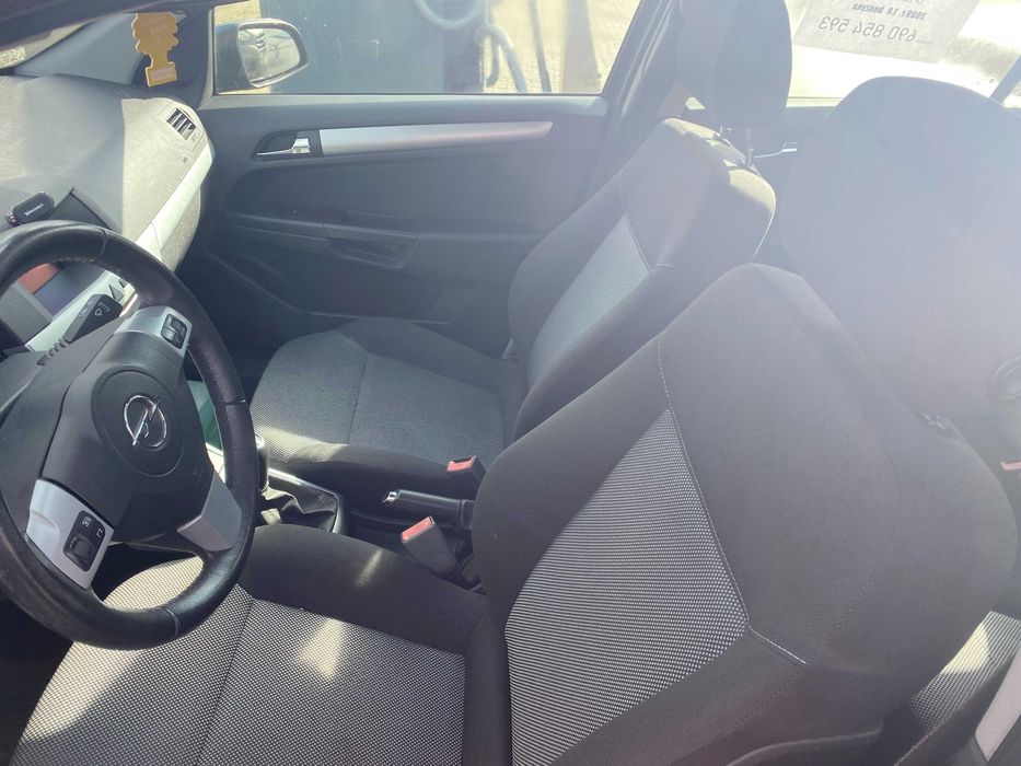 OPEL ASTRA H  1.4   2009r.  90km benzyna