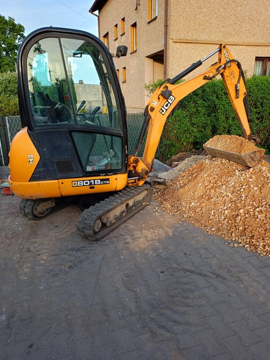 Usługi minikoparką - wywrotka 3,5T