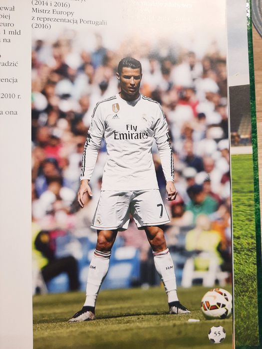 Książka Gwiazdy Piłki Nożnej.