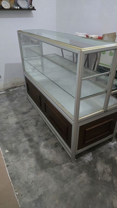 Vitrine de exposição - não refrigerada